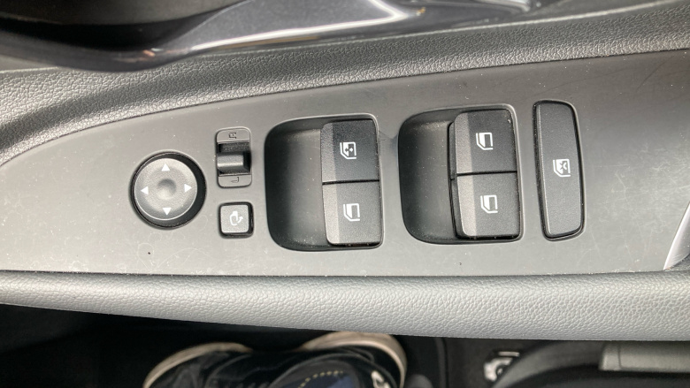 Hyundai i20 1.0T GDi 48V MHD Premium 5dr DCT Petrol Hatchback